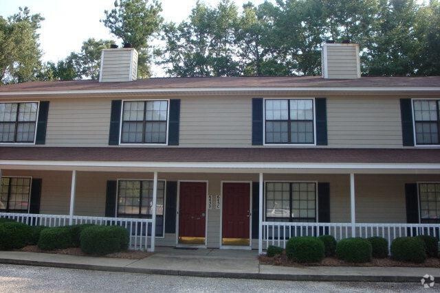 Building Photo - 660 Archdale Dr Rental
