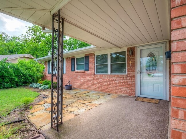 Photo - 1220 Columbia Ct