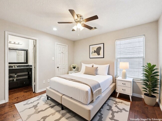 Photo - 1405 Bailey St