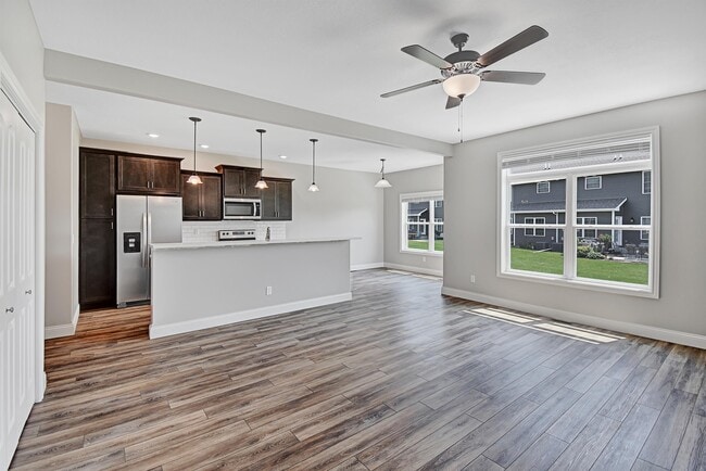 Photo - 1212 Heather Dr