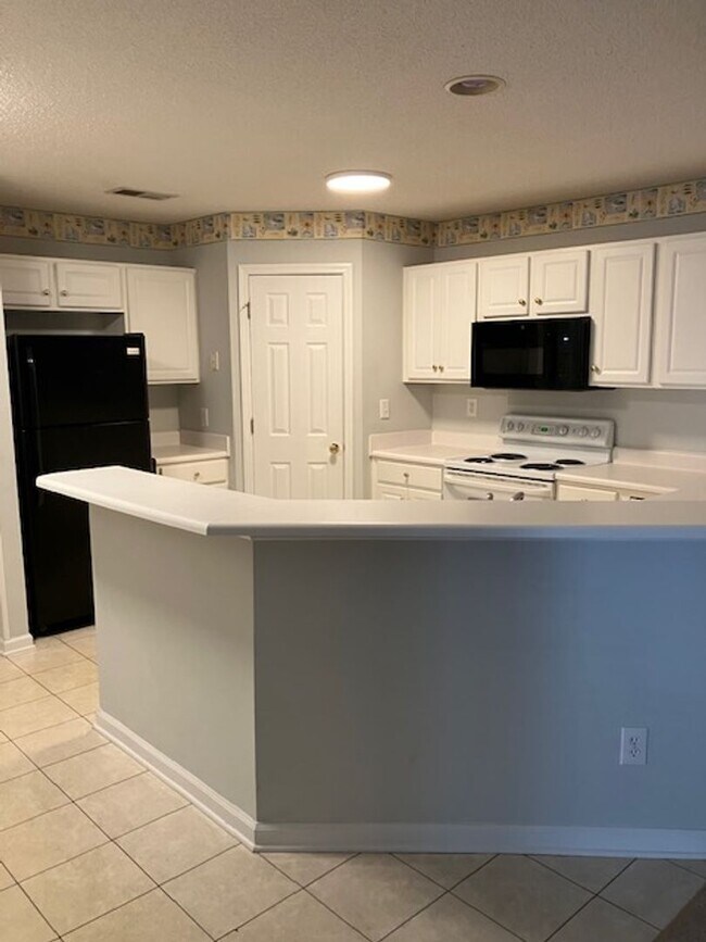 5002-10 Hunters Trail