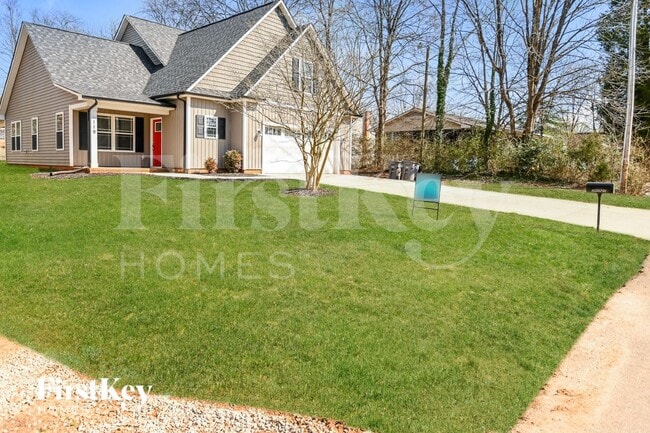 Photo - 119 Cline St