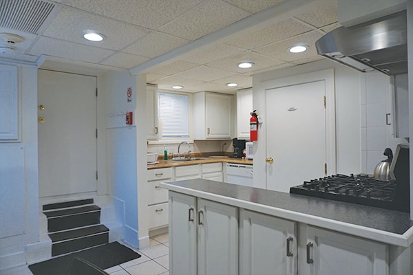 Building Photo - 25 Lambert St Unit B