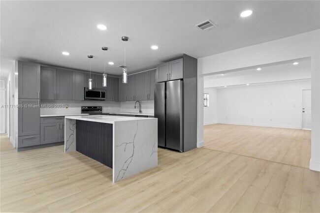 Photo - 2560 NW 122nd St