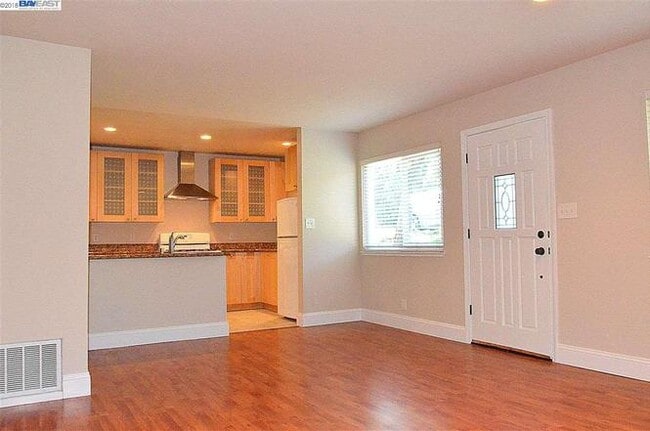 Building Photo - 2341 Foothill Rd Unit 2341