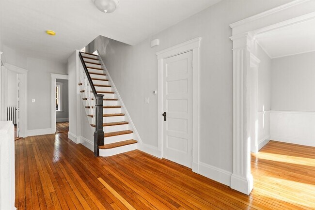 Photo - 22 Lewis St Unit 1