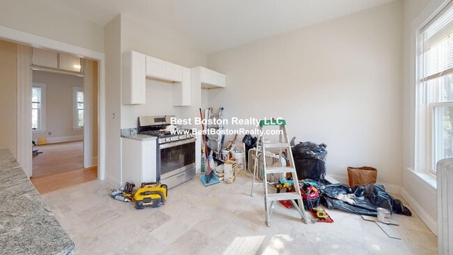 Building Photo - 156 School St Unit 6