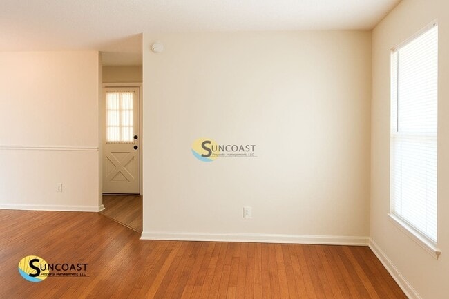 Photo - 10310 Briarcliff Rd E