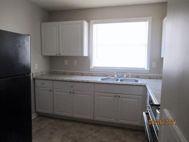 Photo - 539 W 23rd St Unit 4