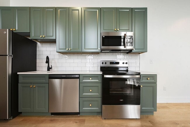 Photo - The Benedict