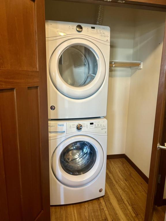 Photo - 122 Wisconsin St