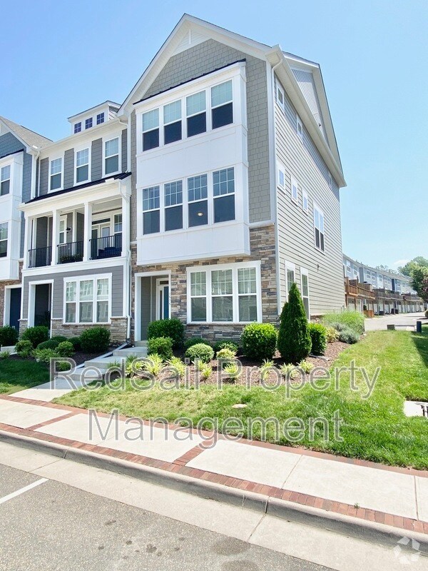 Building Photo - 1575 Green Hill St Rental