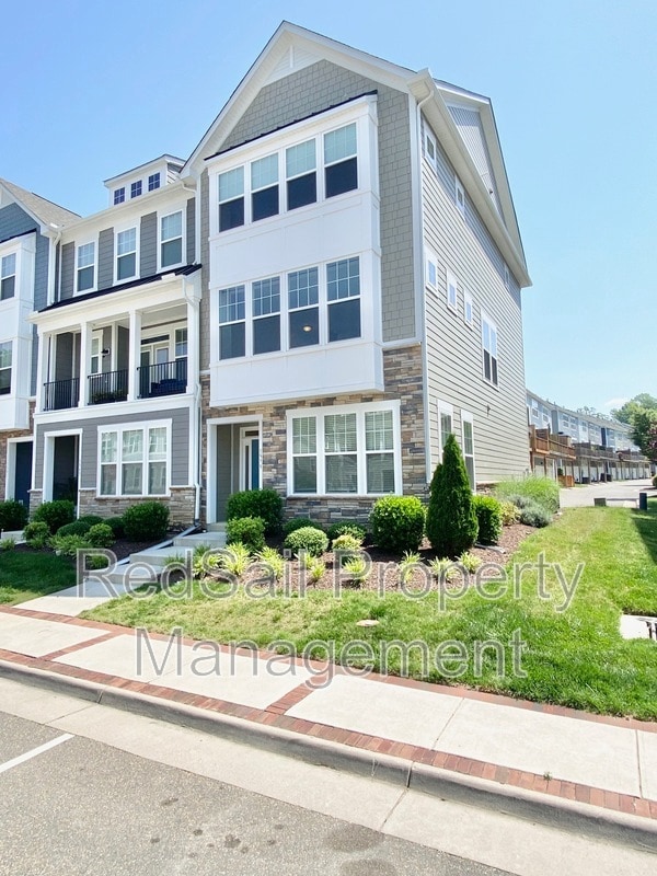 Photo - 1575 Green Hill St