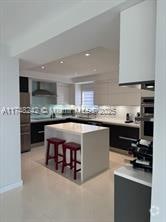 Building Photo - 5001 Collins Ave Unit # 15A Rental