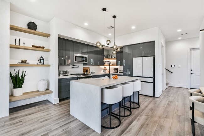 Photo - 4211 Nichols St