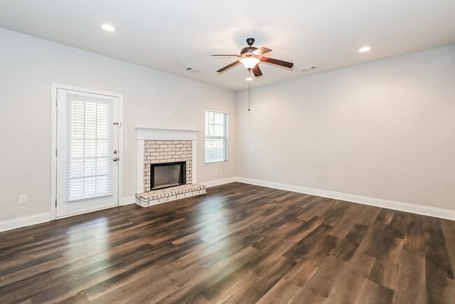 Photo - 1157 Pebble Ridge Dr