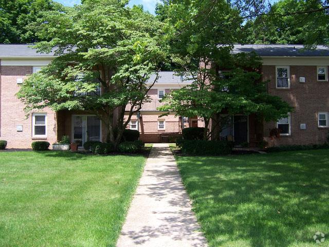 Cloister Gardens Apartments For Rent In Ephrata, Pa 