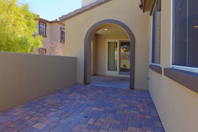 Photo - Step into luxurious simplicity