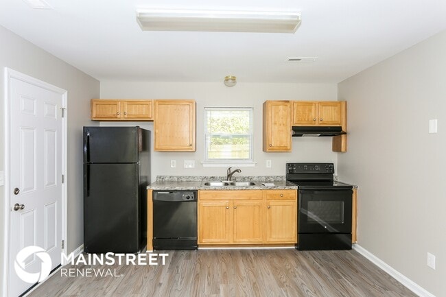 Photo - 5617 Joshua Ln