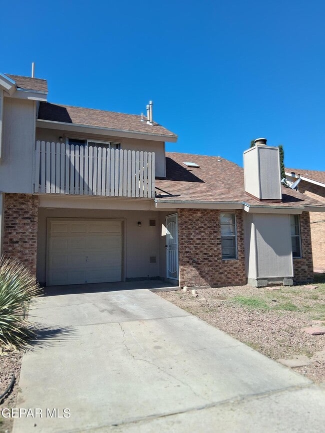 Building Photo - 3119 Voss Dr Unit A