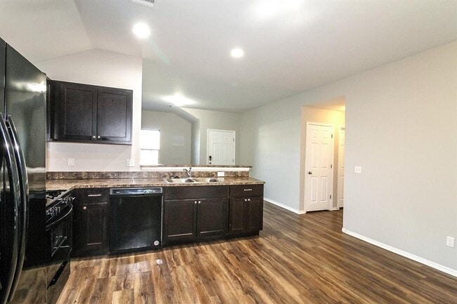 Photo - 1870 Bliss Cir
