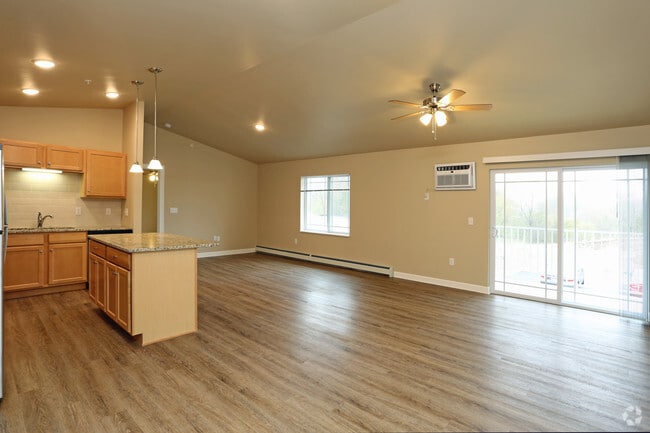 2BR, 2BA- Upper