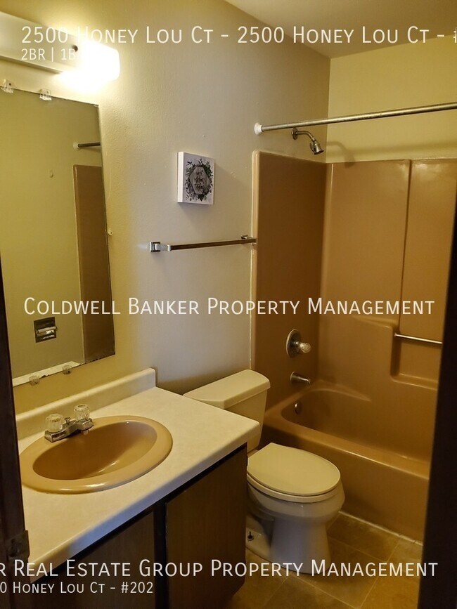 Photo - 2500 Honey Lou Court #202, Appleton Unidad 2500 Honey Lou Ct - #202