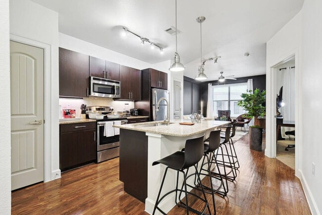 Photo - 5752 Town and Country Blvd Unidad ID1363550P