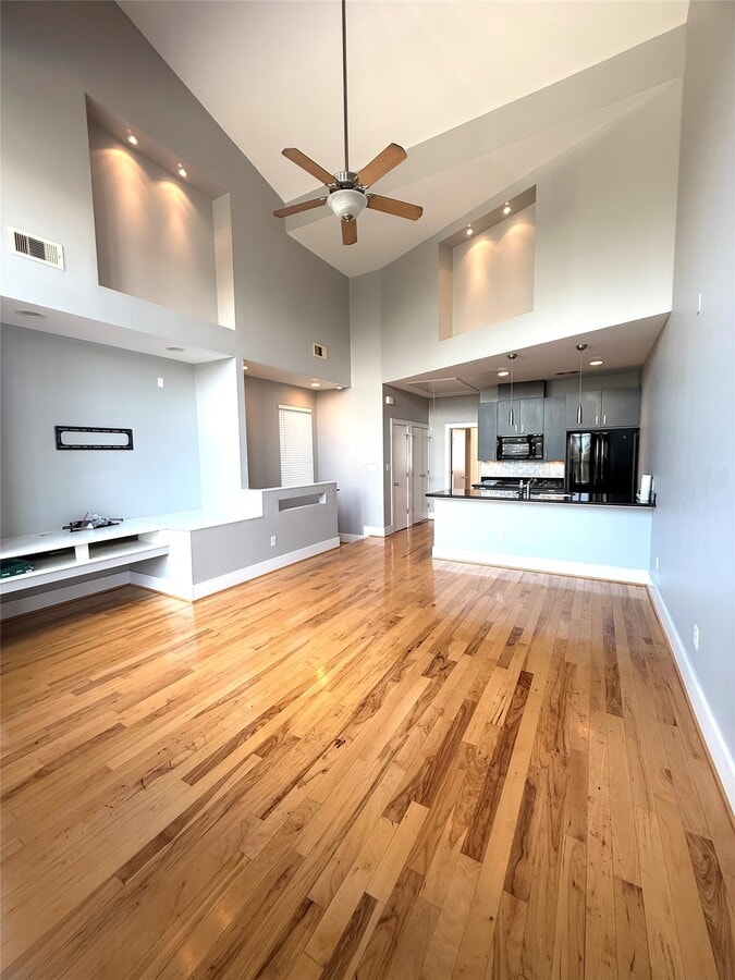 Photo - 1045 Bonner St