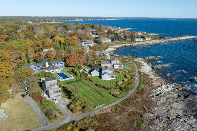 Photo - 25 Algonquin Rd