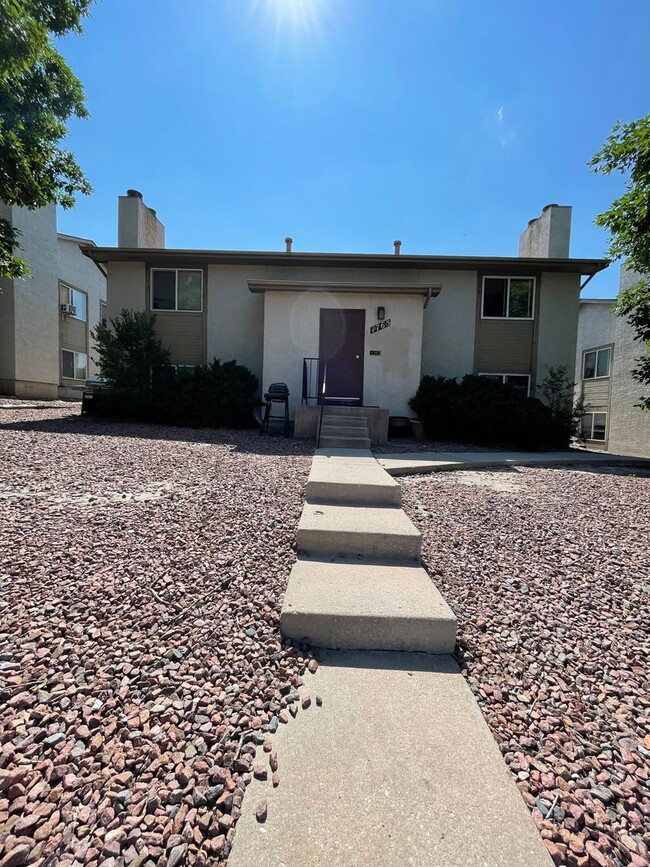 Photo - 1765 Zebulon Dr Unit 1765 Zebulon Dr - D