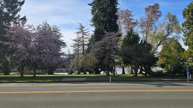 Photo - 7440 E Green Lake Dr N