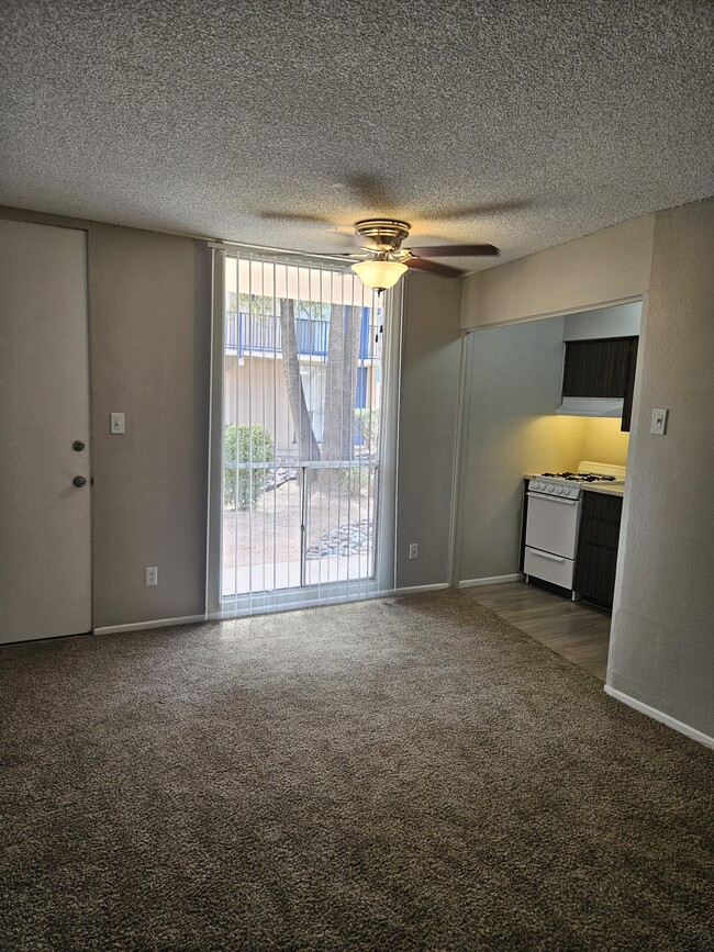Photo - Knollwood Terrace