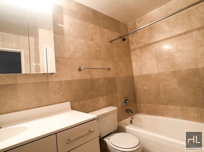 Photo - Fourth Avenue Unit 17F