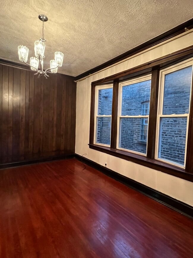 Photo - 4839 N Claremont Ave