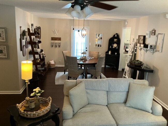 Photo - 2157 Watertown Pl