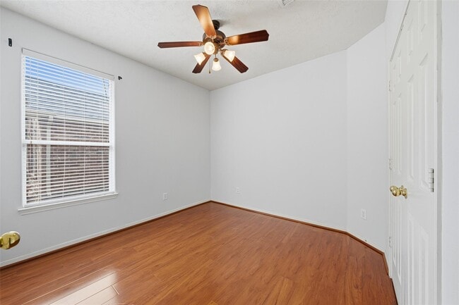 Building Photo - 18010 Timber Crossing Ln