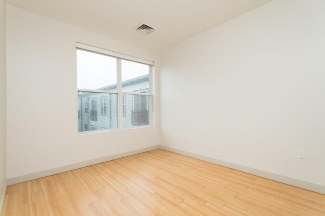 Photo - 320 D St Unit 158