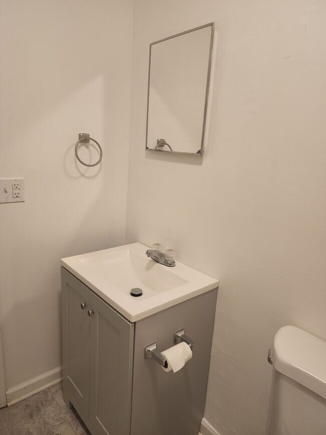 Photo - 2bd 1 bth williamsburg Unit 206 A