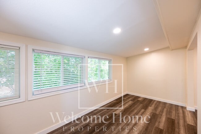Photo - 116 SW 13th St Unit 116 SW 13th #3
