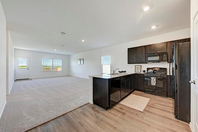 Photo - 611 Halfmoon Dr