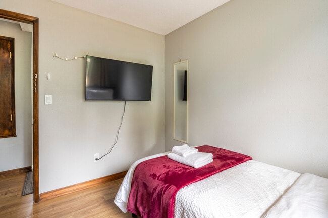 Photo - 1803 N 200th St