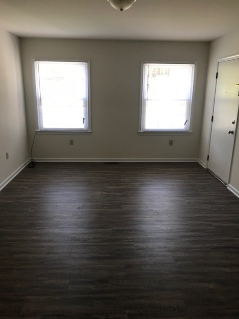 Building Photo - Blackstone Apartment Convenient to Fort Lee