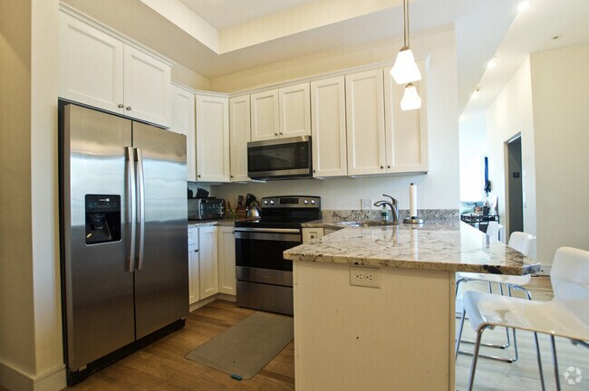 Building Photo - 870 Beacon St Unit 9 Rental
