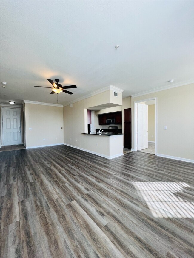 Photo - 7575 Kirby Dr Unidad 2405