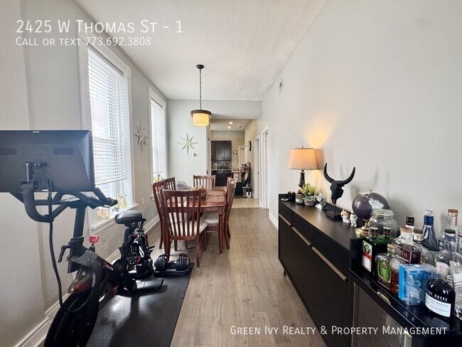 Photo - 2425 W Thomas St Unit 1