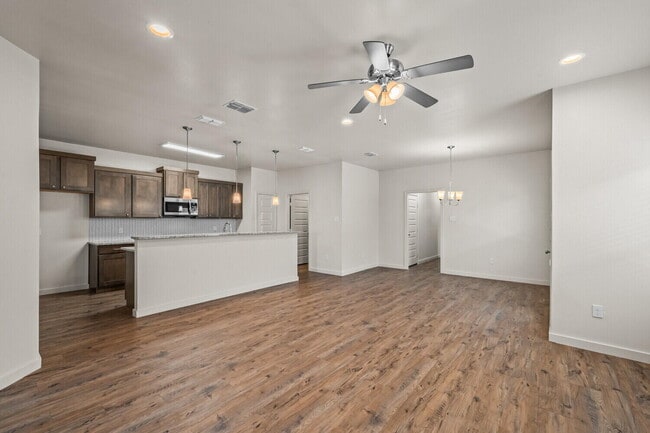 Photo - 2541 134th St