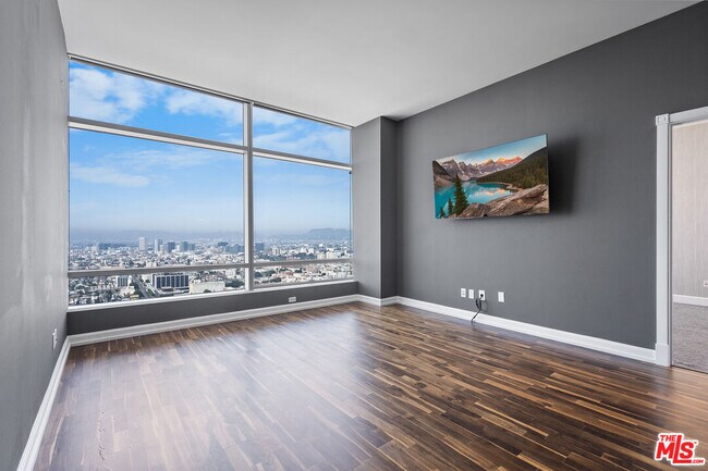 Photo - 900 W Olympic Blvd Condo Unit 38F