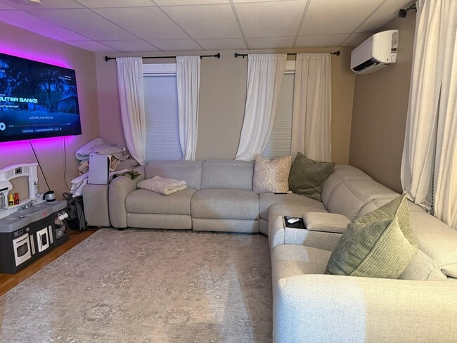 Photo - 64 Belmont St