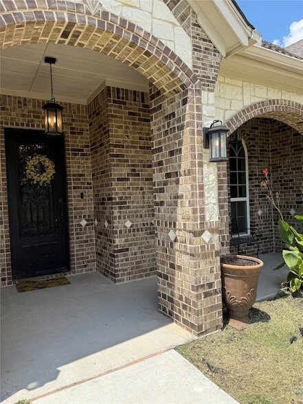 1013 Sky Ct